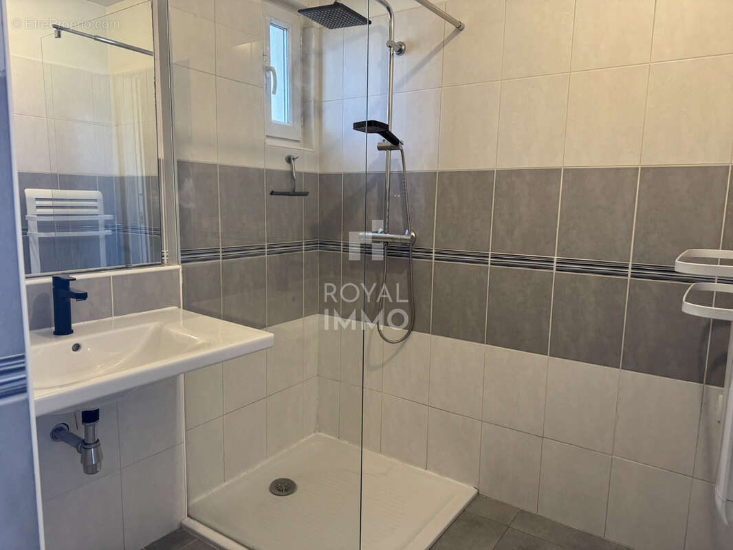 Appartement à LA VALETTE-DU-VAR