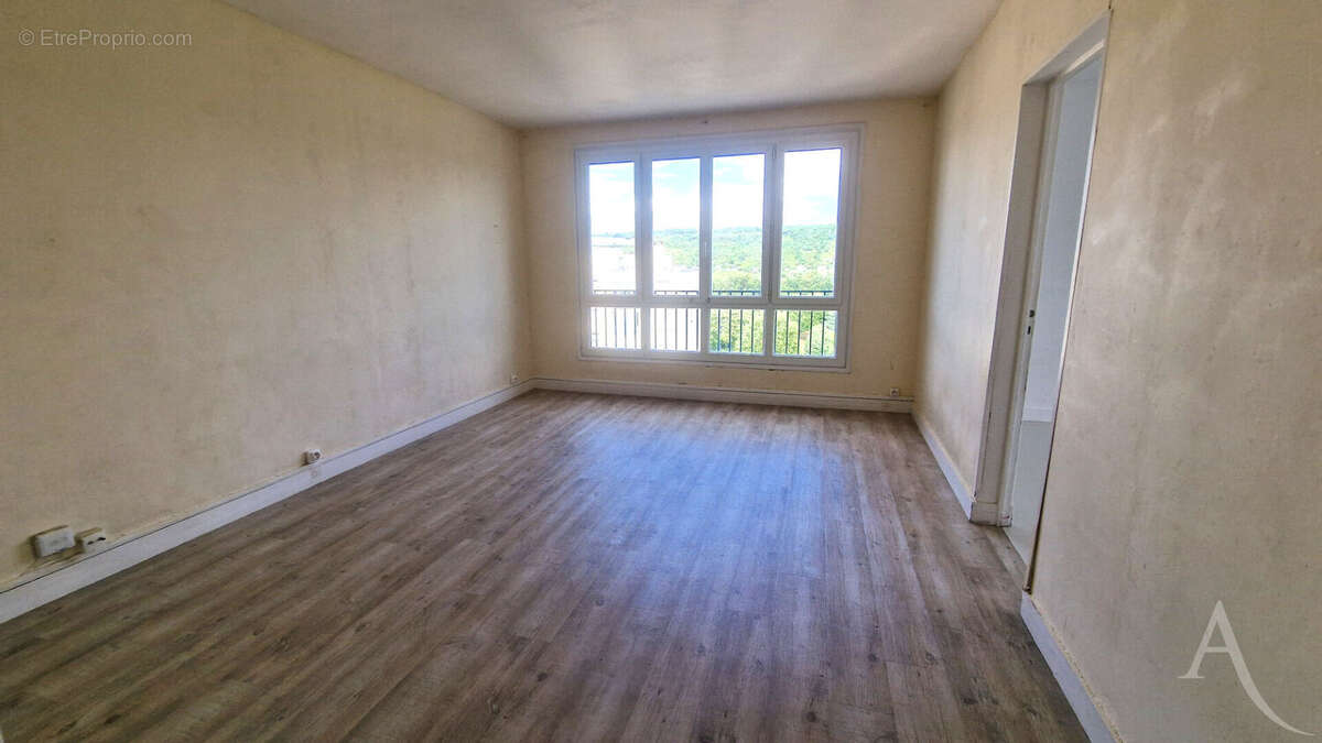 Bel appartement F3 à Mantes La Jolie de 57 m² avec cave et un parking - photo 2
