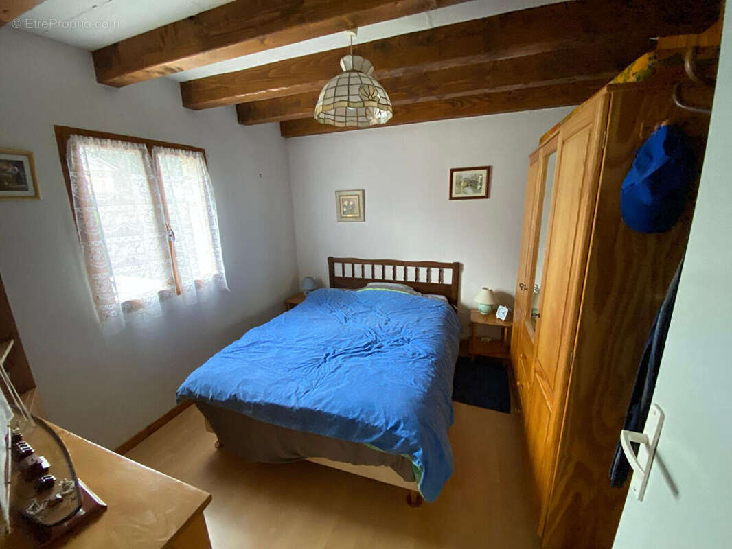 Maison à COUR-SAINT-MAURICE