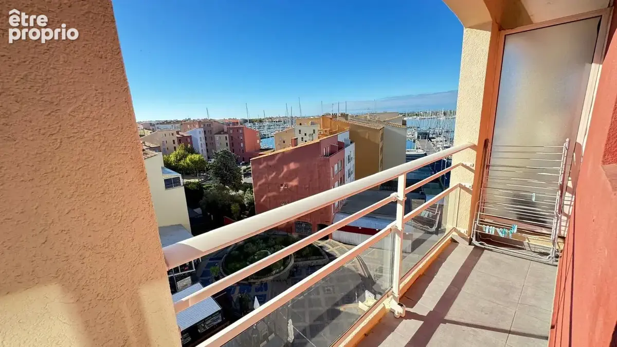 Studio vue port avec balcon - photo 8