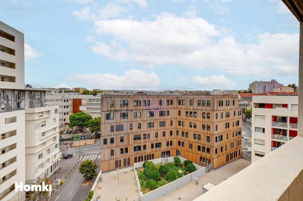 Appartement à MARSEILLE-3E