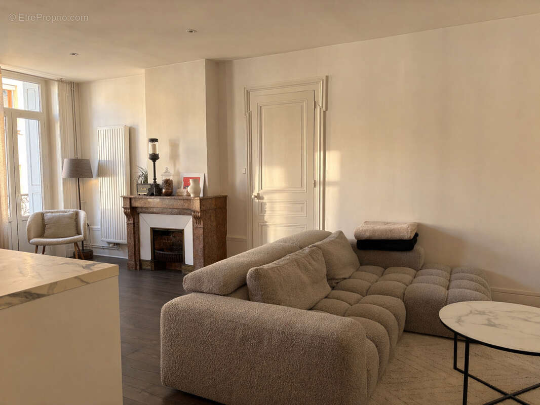 Appartement à SAINT-ETIENNE