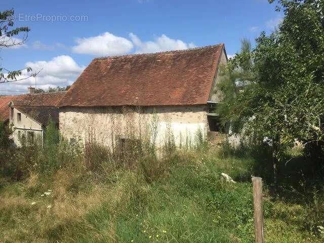 Maison 118 m² à Lussac-Les-Eglises  - photo 2