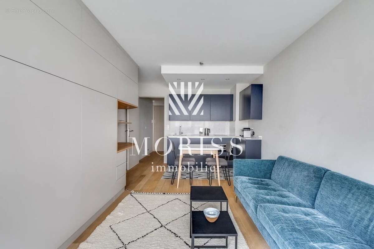 Appartement à PARIS-17E