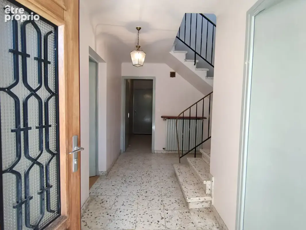 Maison 5 pièces avec  garage et jardin au calme - photo 3