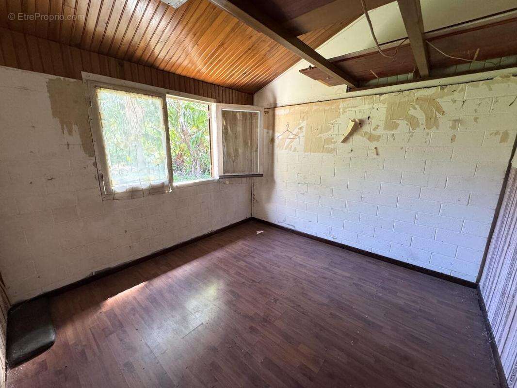 Maison 62 m² à Saint-Joseph  - photo 5