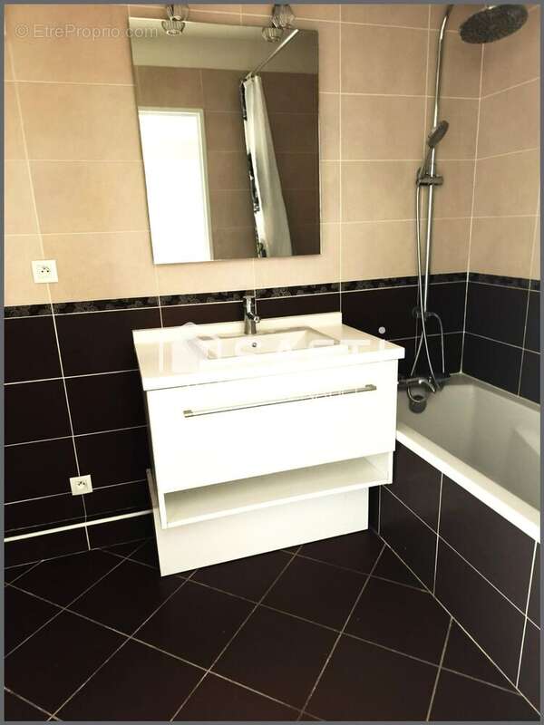 Photo 5 - Appartement à LYON-8E