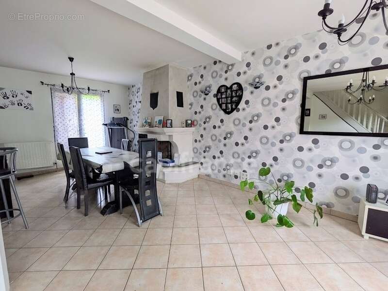 Maison familiale de 115 m² – 4 chambres – Sous-sol complet – Terrain arboré de 3 357 m² – Secteur AUMALE (76) - photo 5