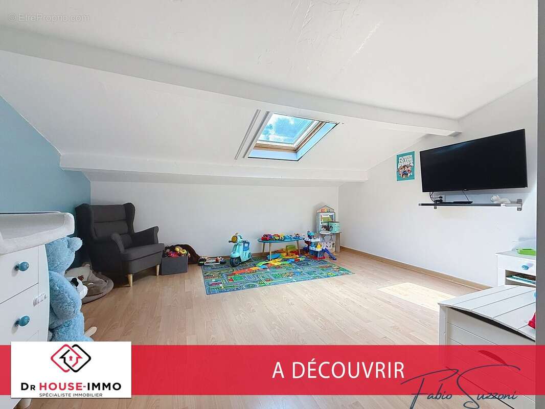 Maison 128 m² à Gareoult  - photo 9