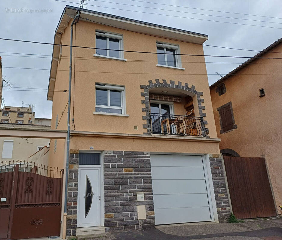 Maison à COURNON-D'AUVERGNE