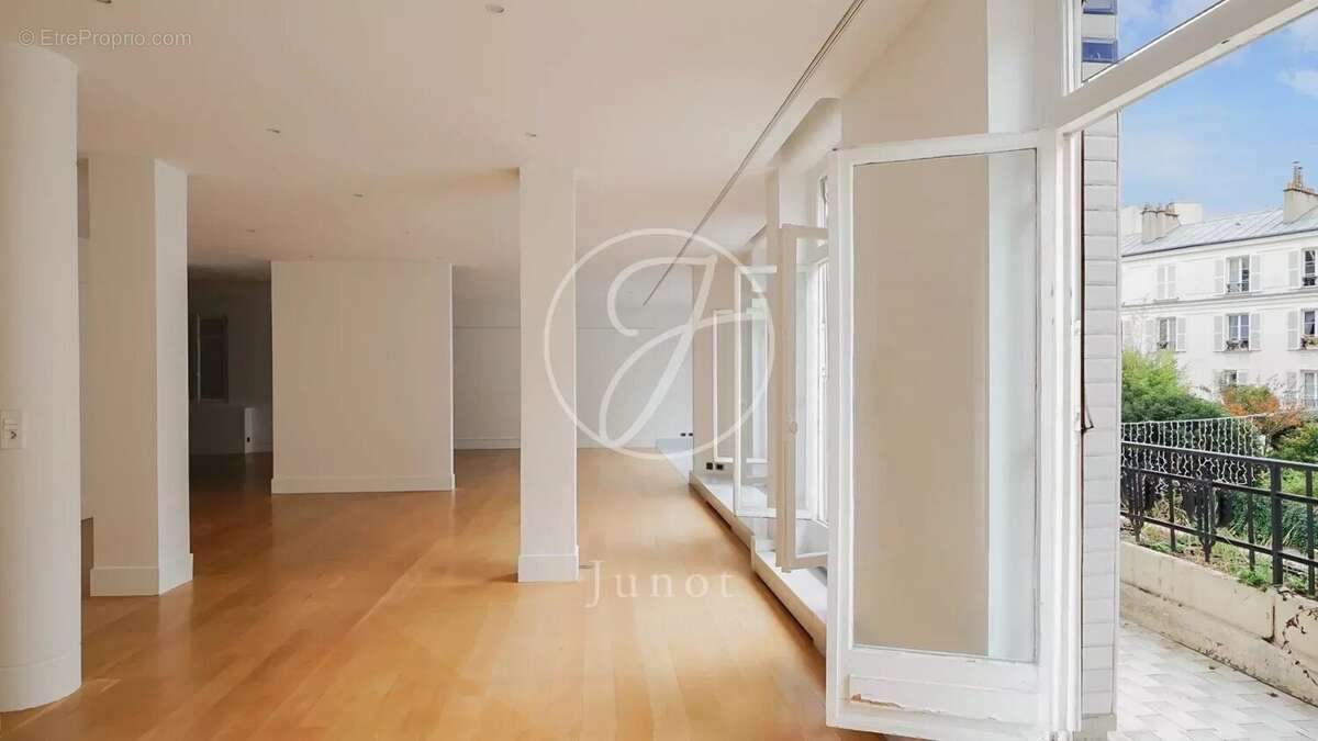 Appartement à PARIS-6E