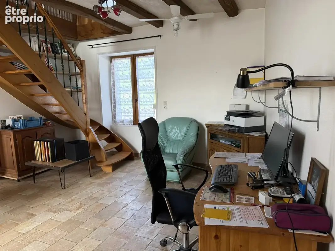 MAISON de 144 m2 sur 2 niveaux et grand garage, dépendances en bordure de Claise. - photo 6