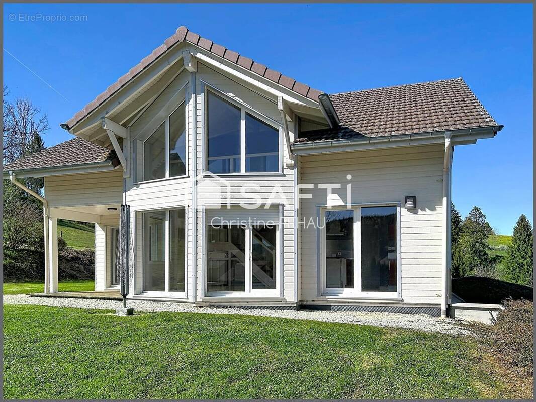 Photo 1 - Maison à MONTBENOIT
