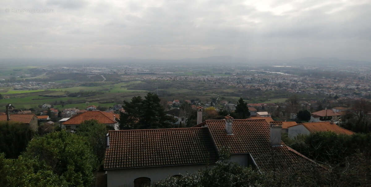 Maison à CHATEAUGAY