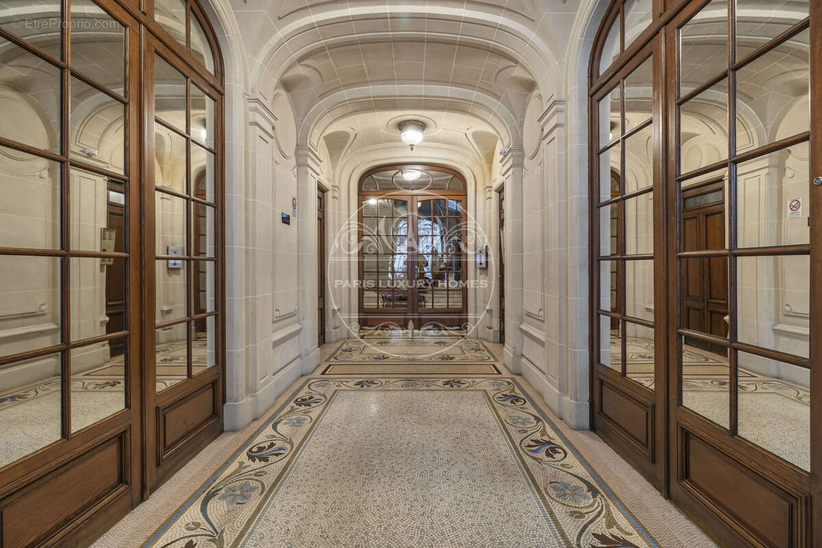 Appartement à PARIS-5E