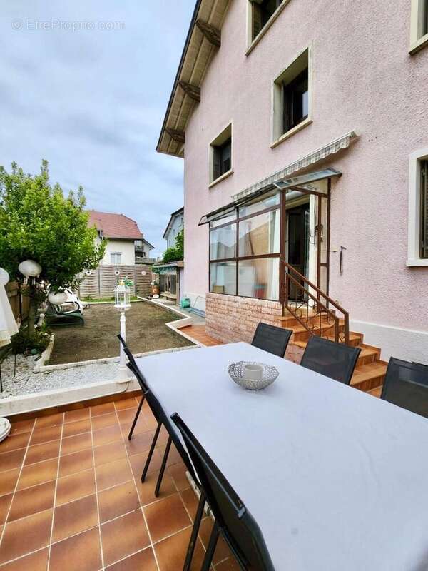 Appartement à MEYTHET