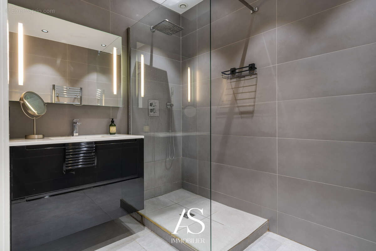 Appartement à LYON-6E