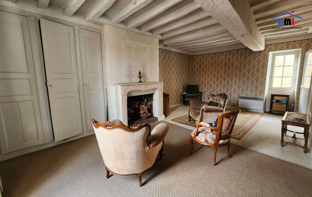 Maison à MOUTIERS-AU-PERCHE