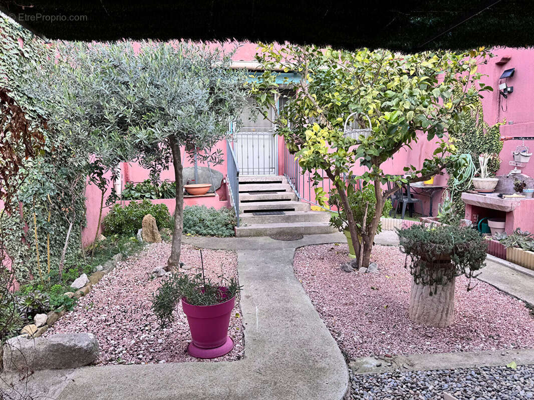 Maison Ensues La Redonne 4 pièce(s) 96m² - photo 10