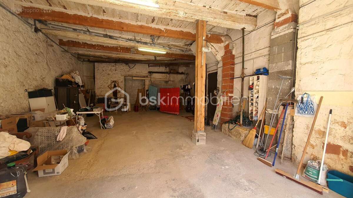Maison en pierre de 156m² - 3 chambres - garage / atelier de 80m² - photo 13