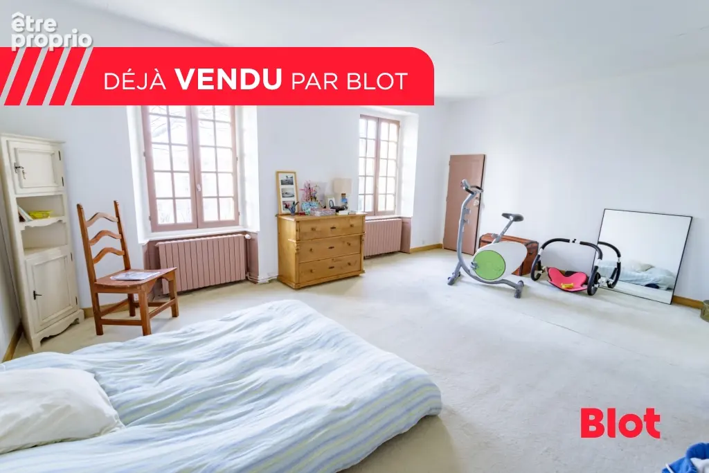 Maison 211 m² à Orgeres  - photo 9