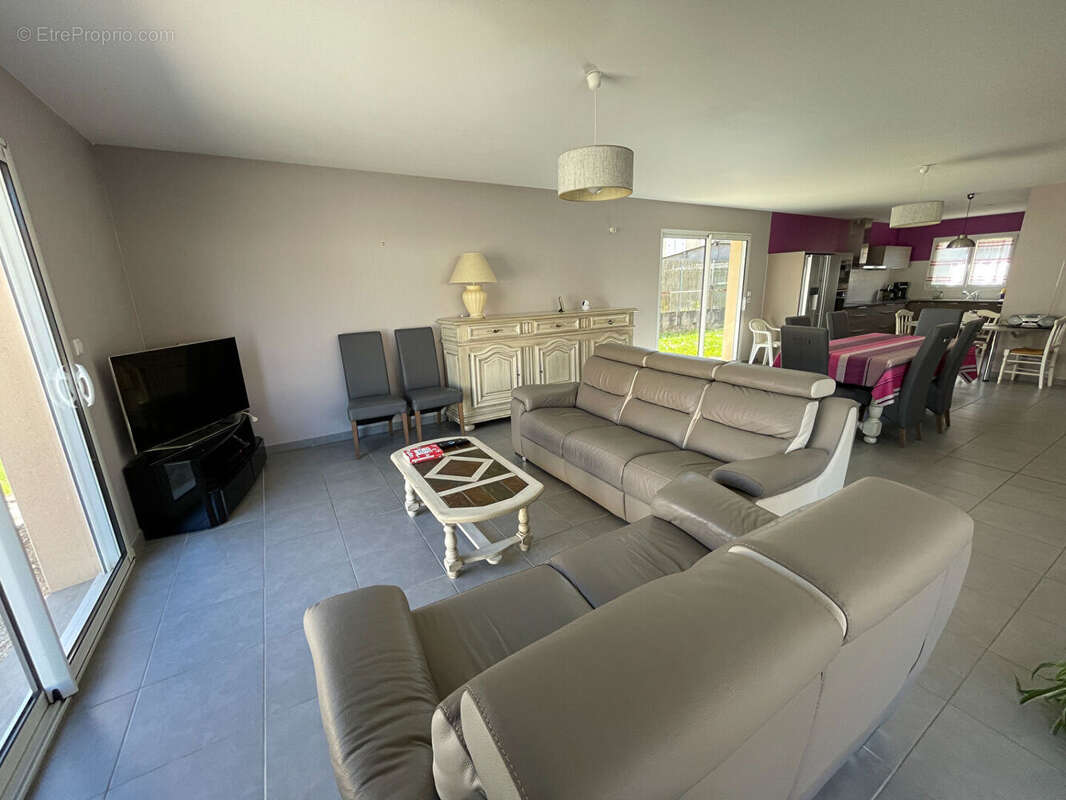 Maison à MONSEMPRON-LIBOS