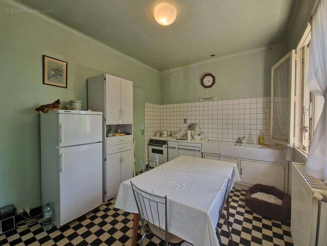 Maison en pierres proche des commerces du Bugue sur terrain de 3522m2 constructibles - photo 10
