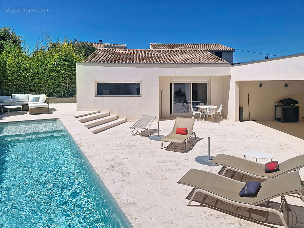 Maison à VILLENEUVE-LES-AVIGNON