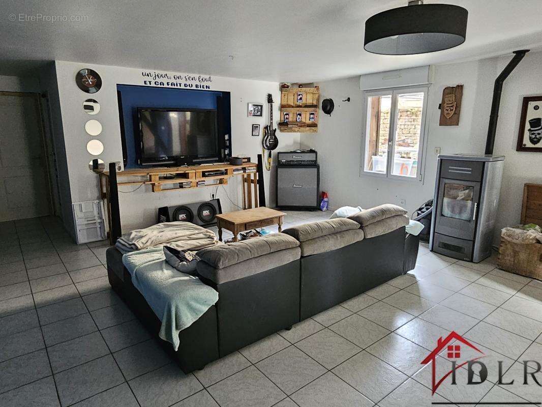 Maison à ECLARON-BRAUCOURT-SAINTE-LIVIERE