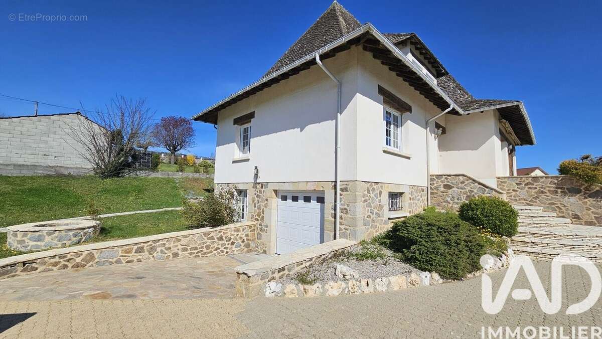 Photo 4 - Maison à SAINT-ETIENNE-DE-MAURS