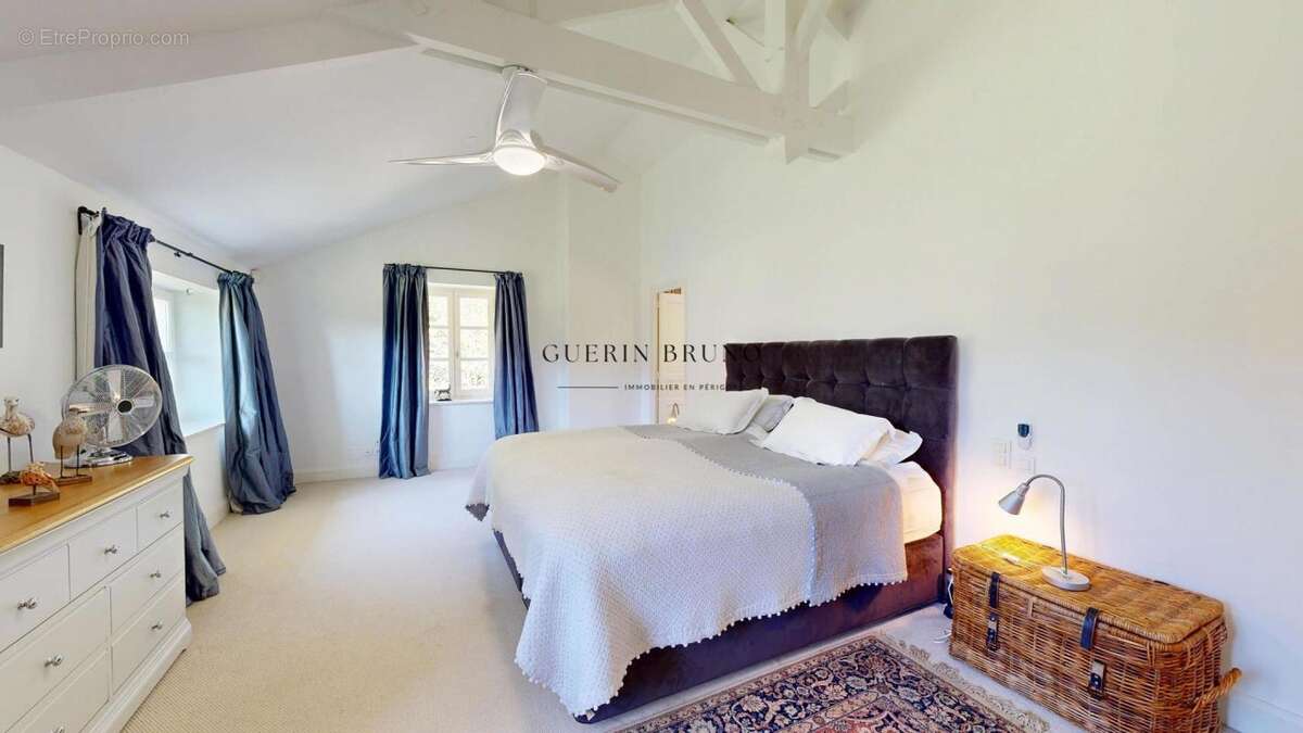 Maison à SAINT-FELIX-DE-BOURDEILLES