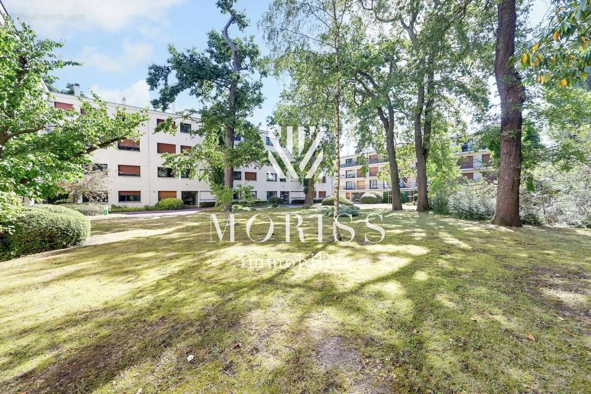 Nogent-sur-Marne Appartement de 4 pièces + 150 m2 de jardin - photo 15
