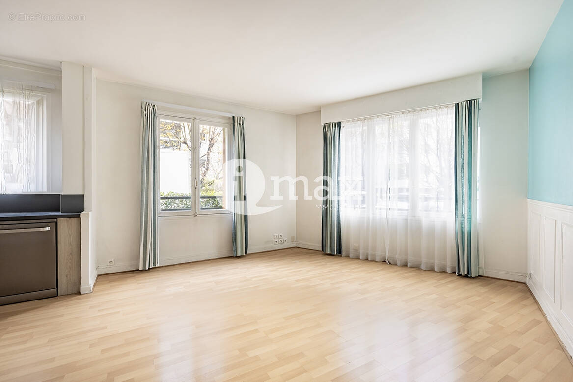 Appartement à LEVALLOIS-PERRET
