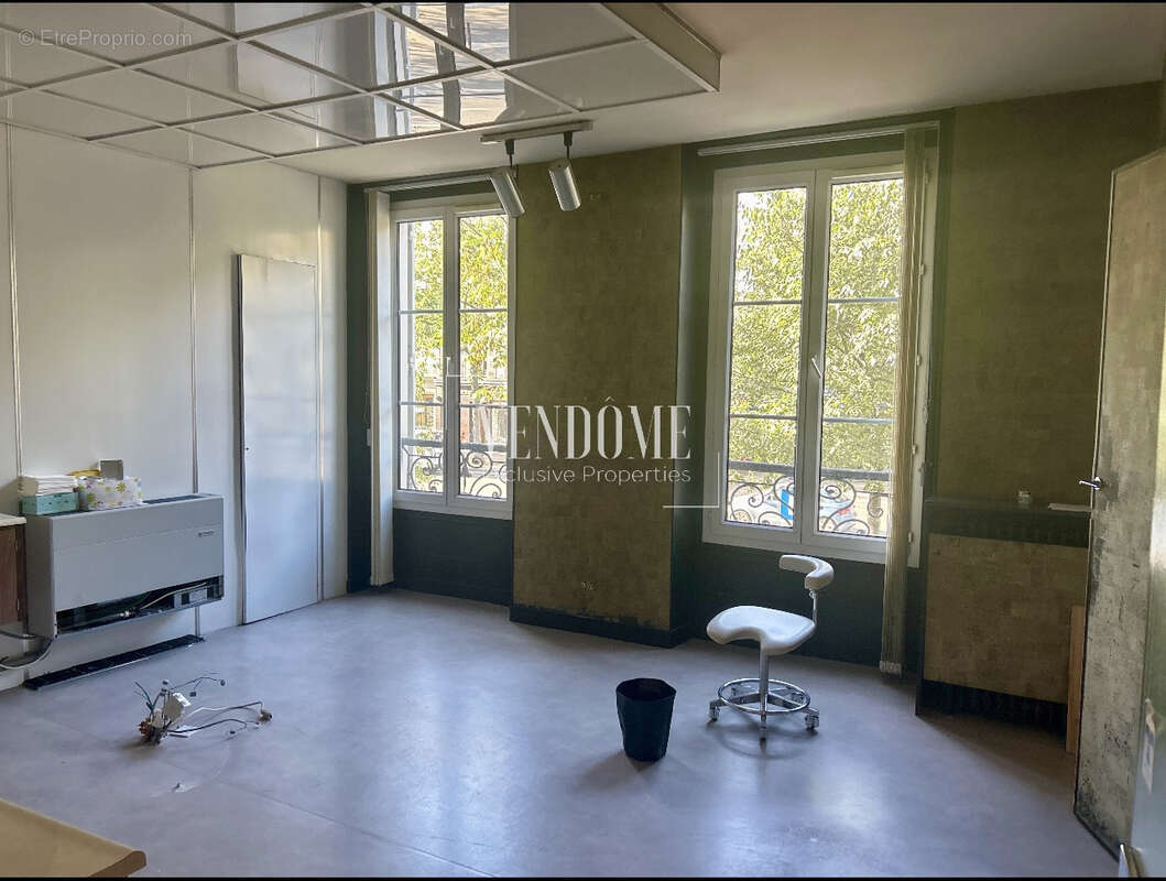 Appartement à PARIS-11E