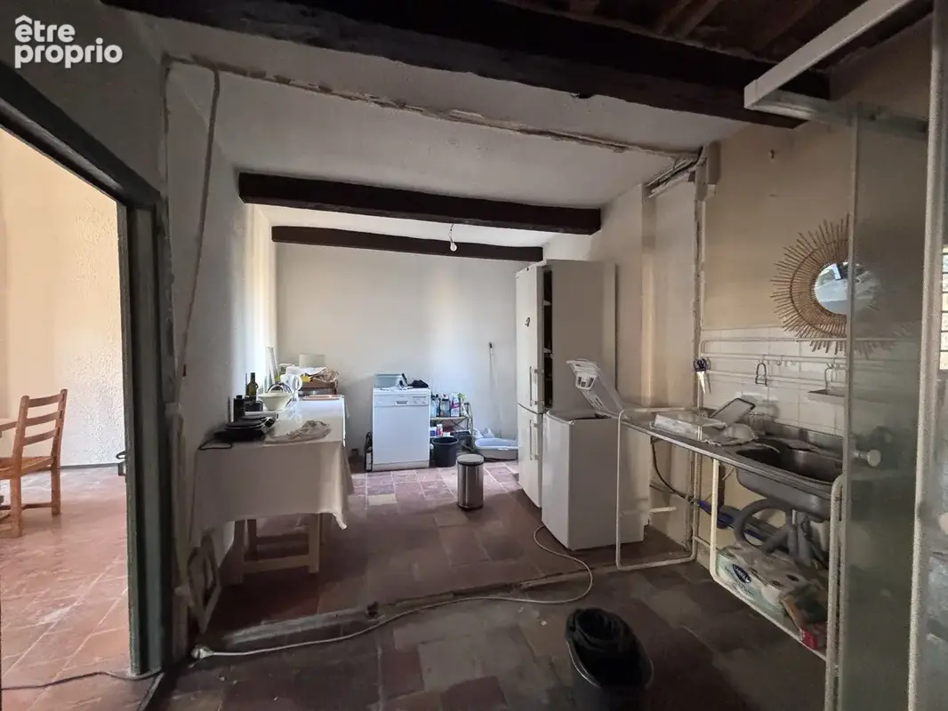 Appartement 141m2 à rénover avec terrasse - fort potentiel - photo 4