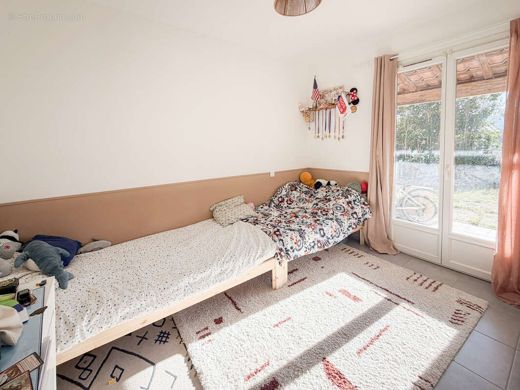 Appartement à FORCALQUEIRET