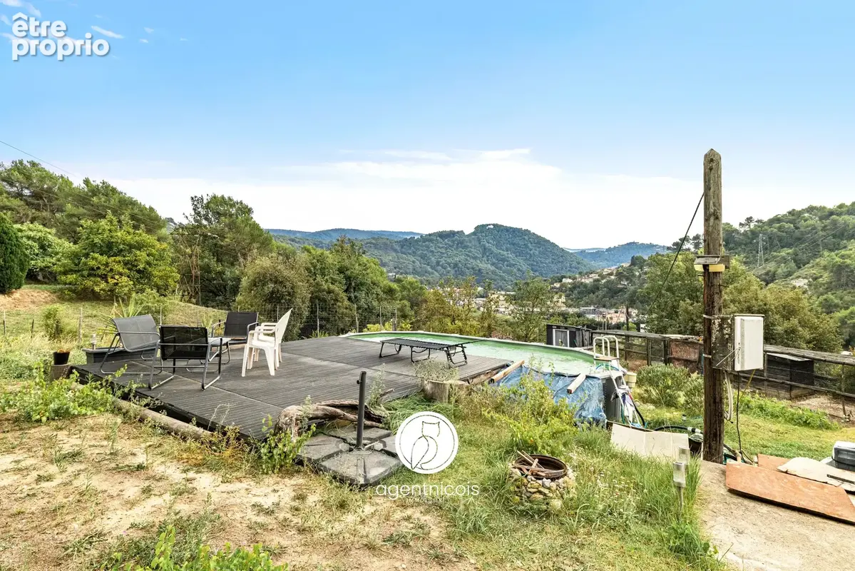 Contes // la pointe : maison - 8 pièces - terrain - vue dégagée - piscine - stationnements - photo 9