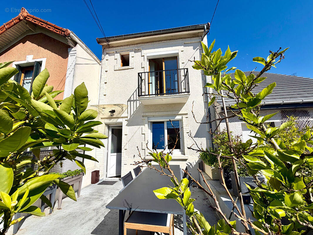 Maison à BEZONS