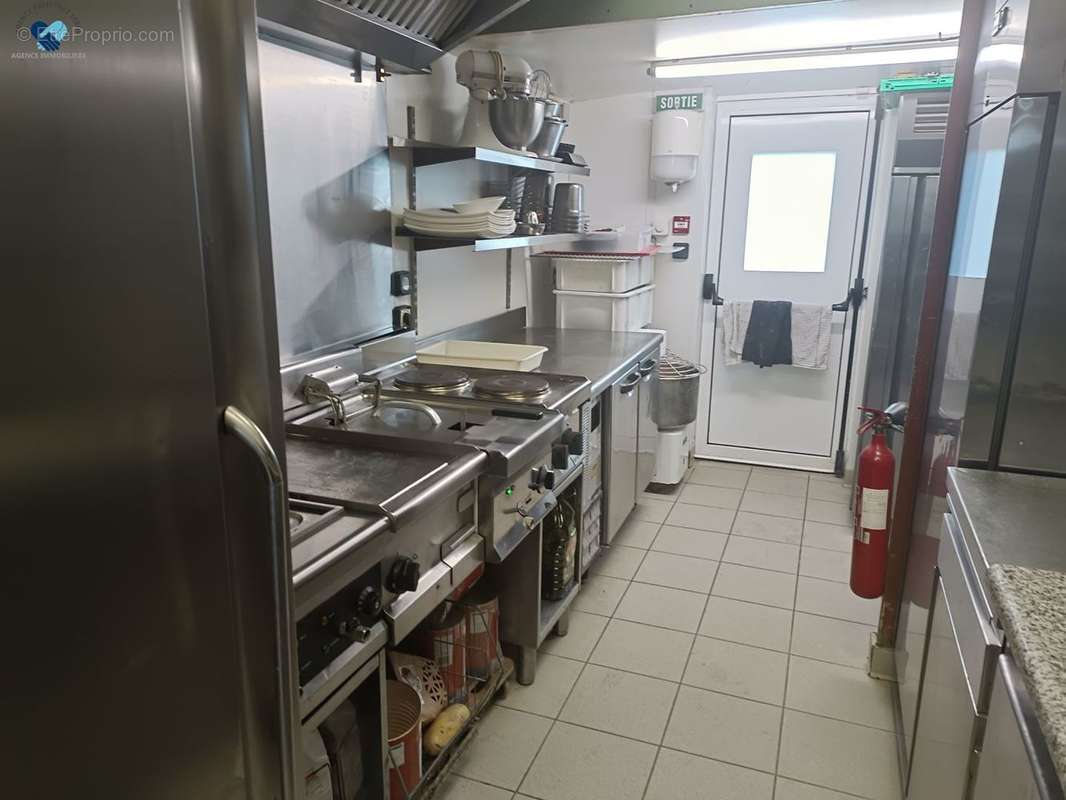 Commerce à AUCAMVILLE