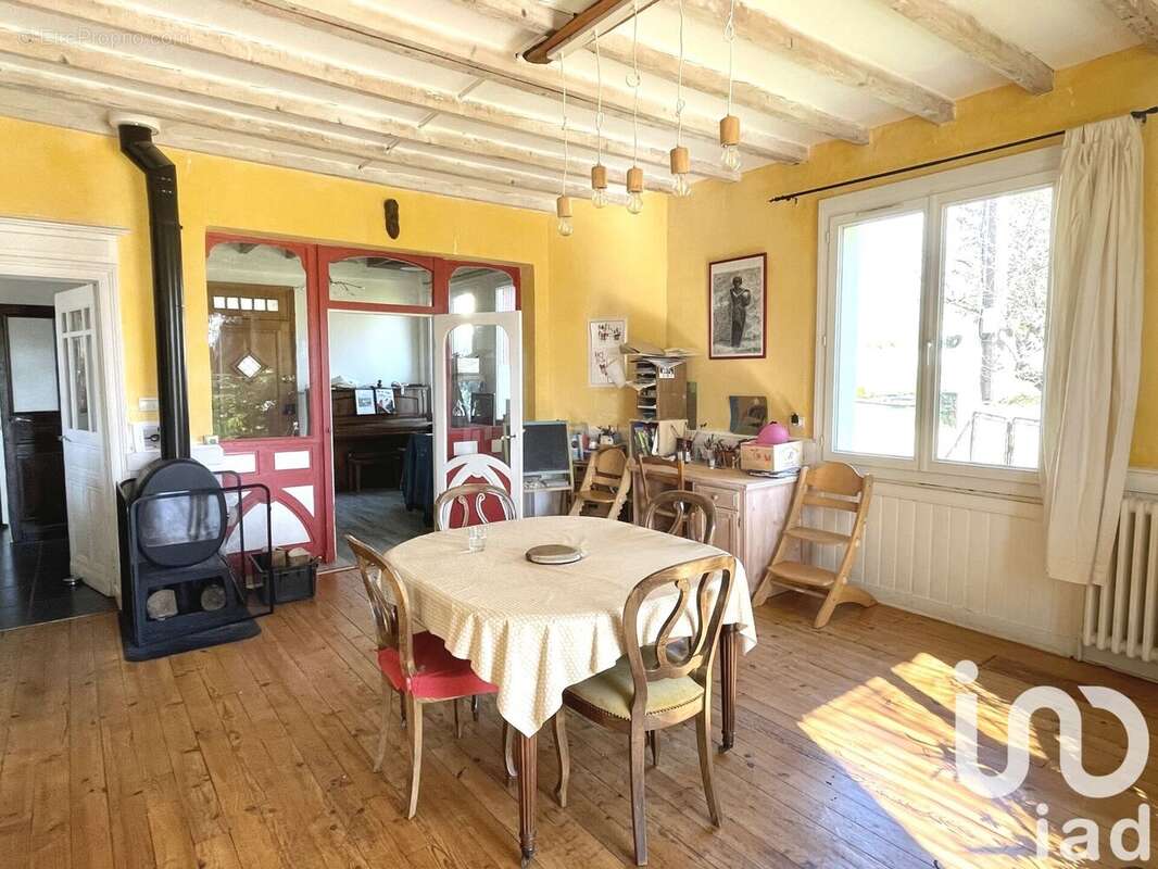 Maison 161 m² à Cahuzac-Sur-Vere  - photo 5