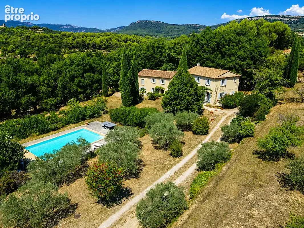 Propriété d'exception avec vue dominante sur Le Barroux et son château - photo 1