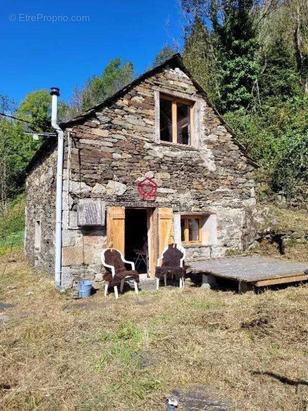 Maison à LE PORT