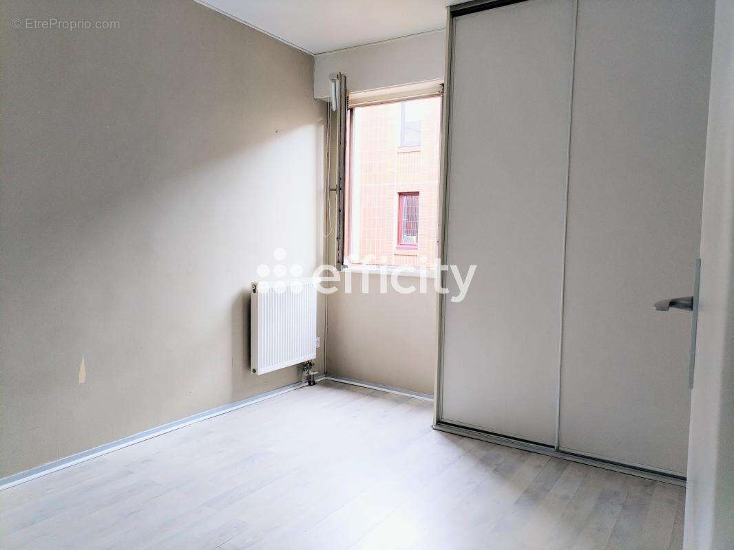 Appartement à MONTIGNY-LE-BRETONNEUX