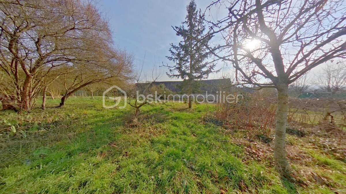 Corps de ferme de 179 m² avec une grande de grange  150 m² sur 1624 m² de terrain - photo 13