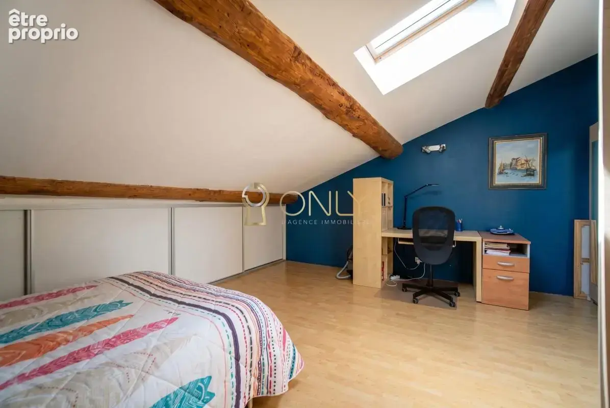 Liergues - Appartement T4 - Centre Village - photo 14