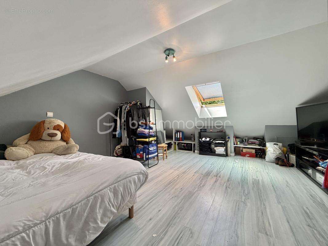 Maison familiale avec seconde habitation indépendante – 165 m² habitables – Sous-sol total – Terrain de 650 m² - photo 17