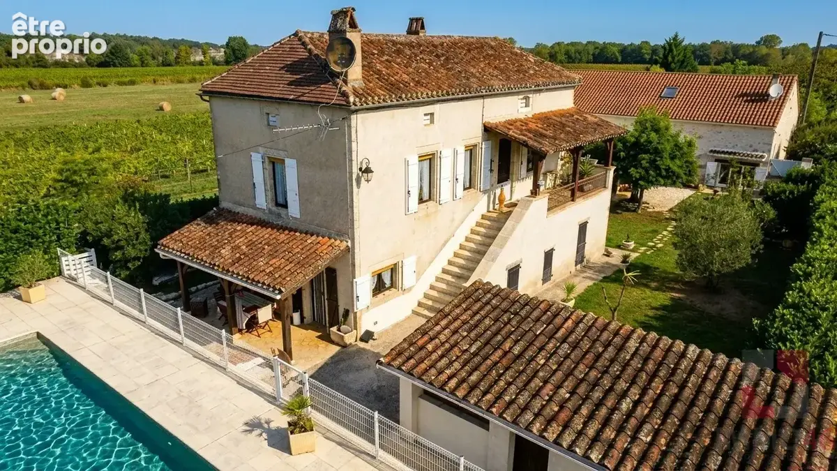 Maison 11 pièces 215 m² à vendre à Parnac (46140) - photo 1