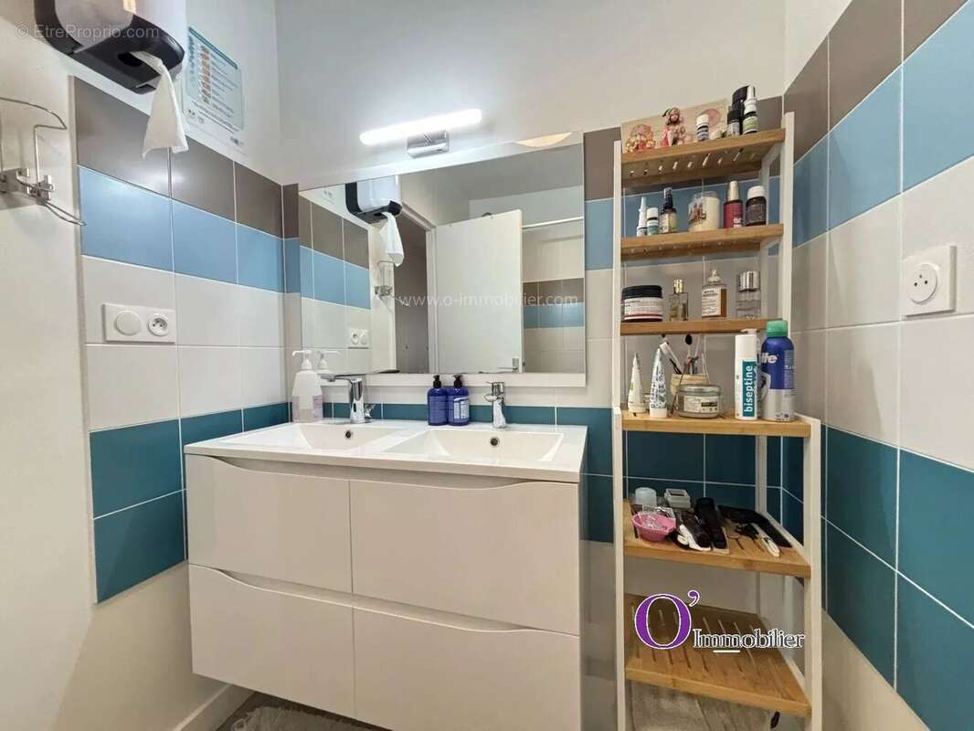 Appartement à PARIS-20E