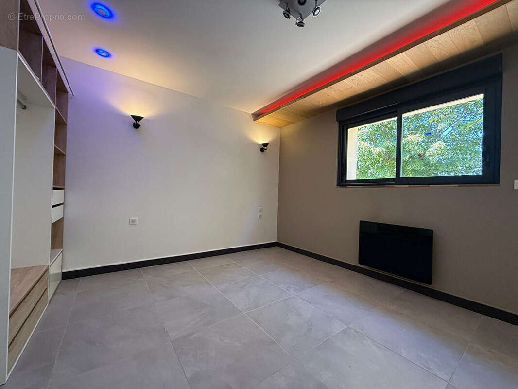 Maison de plain-pied rénovée Quartier St Jean, 174 m², Aucun travaux à prévoir - photo 7