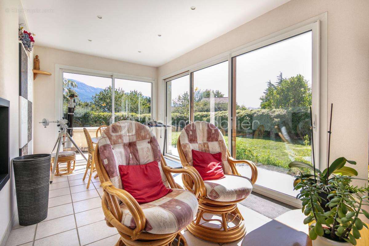 Maison à SAINT-ISMIER